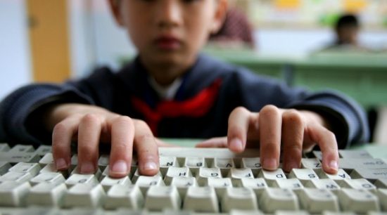 kids_using_computers_online_safely-630x350
